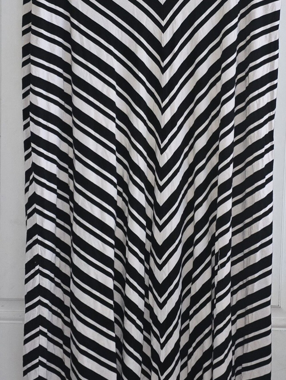 Merona Black and White Striped Chevron Maxi Skirt - Picture 4 of 4